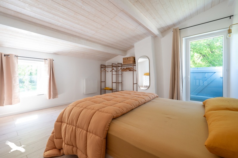 Vente Maison MEDIS - 8 pièces -204 m² - (17600)