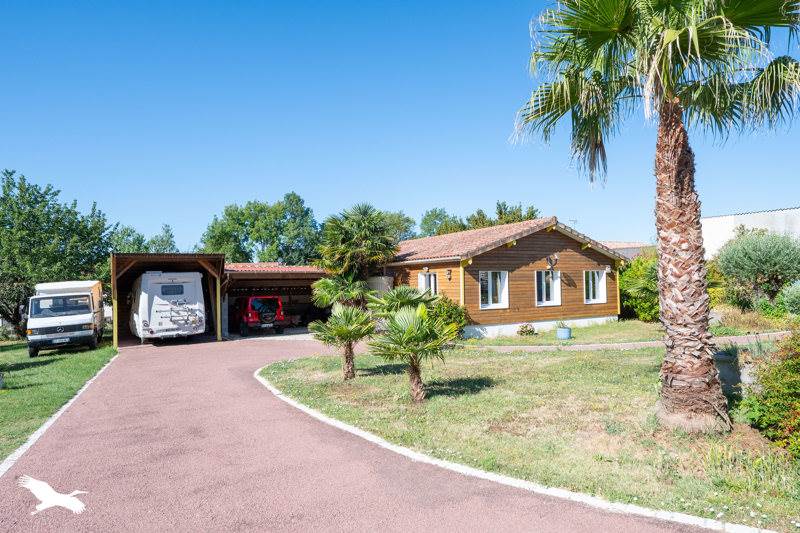 Vente Maison MEDIS - 4 pièces -121 m² - (17600)
