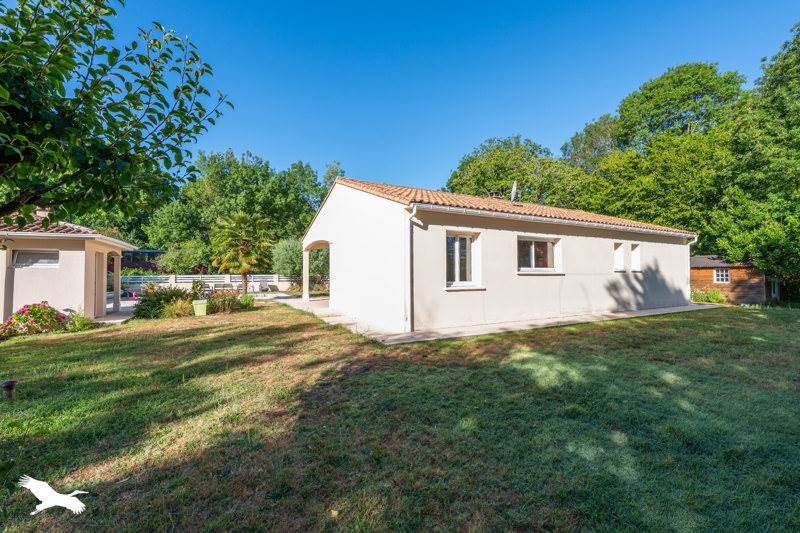 Vente Maison SAUJON - 4 pièces -106 m² - (17600)