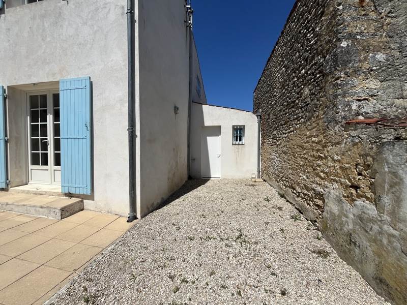 Vente Maison ST ROMAIN DE BENET - 4 pièces -80 m² - (17600)