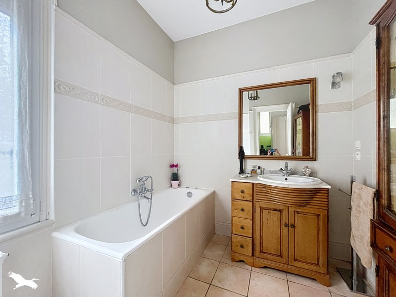 Vente Maison SAUJON - 5 pièces -106 m² - (17600)