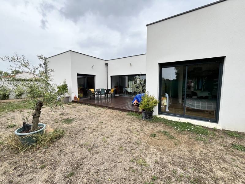 Vente Maison MEDIS - 6 pièces -140 m² - (17600)