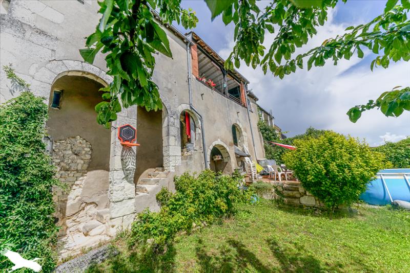 Vente Maison PALLUAU SUR INDRE - 6 pièces -196 m² - (36500)
