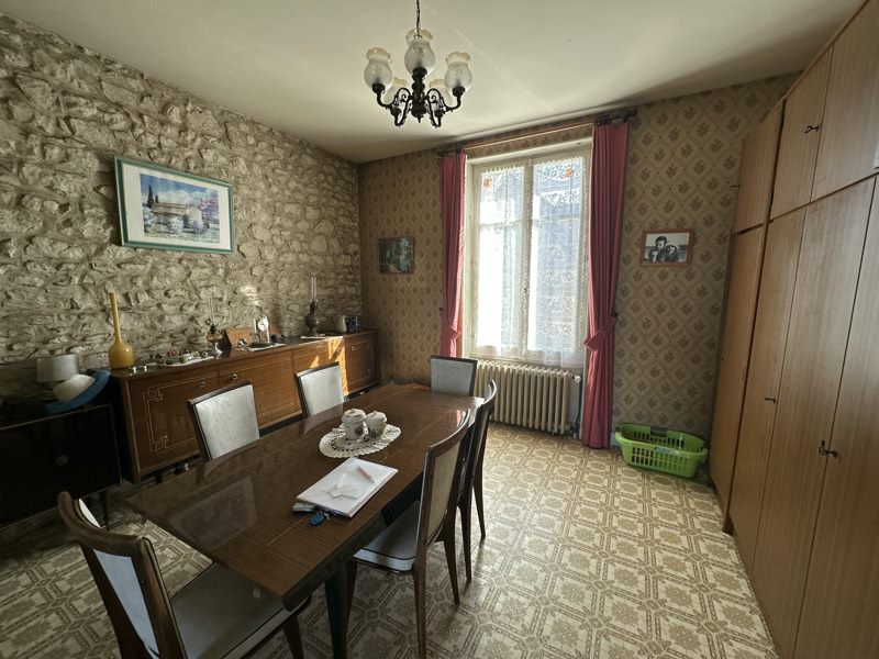 Vente Maison ST GENOU - 4 pièces -146 m² - (36500)
