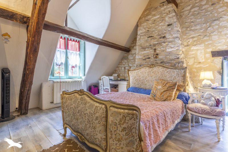 Vente Maison PELLEVOISIN - 5 pièces -222 m² - (36180)