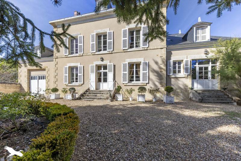 Vente Maison Vendœuvres - 8 pièces -220 m² - (36500)