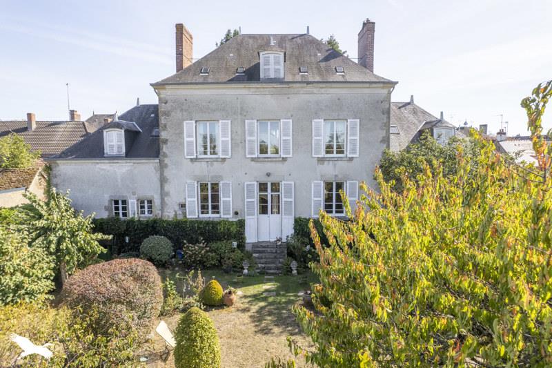 Vente Maison Vendœuvres - 8 pièces -220 m² - (36500)