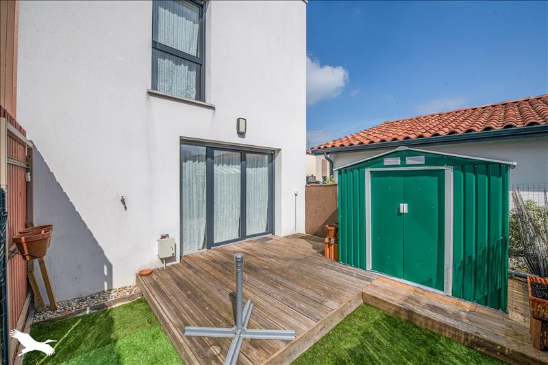 Vente Maison PAREMPUYRE - 3 pièces -64 m² - (33290)