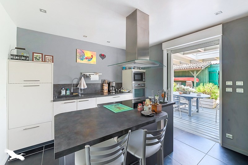Vente Maison BLANQUEFORT - 7 pièces -162 m² - (33290)