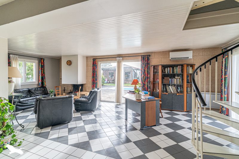 Vente Maison BLANQUEFORT - 6 pièces -152 m² - (33290)