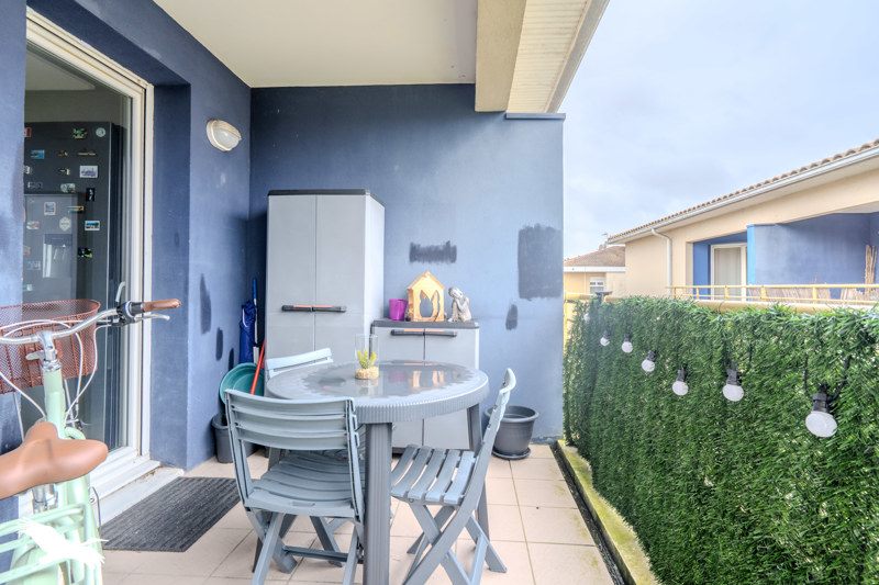 Vente Appartement PAREMPUYRE - 3 pièces -64 m² - (33290)