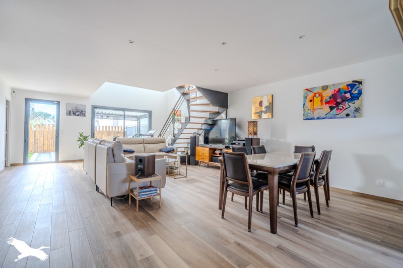 Vente Maison BLANQUEFORT - 5 pièces -115 m² - (33290)