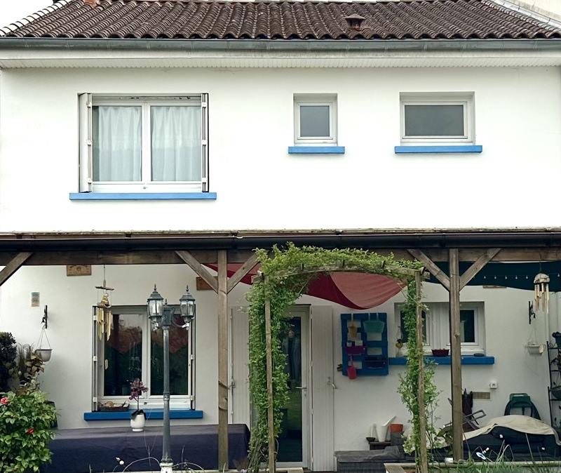 Vente Maison BLANQUEFORT - 4 pièces -98 m² - (33290)
