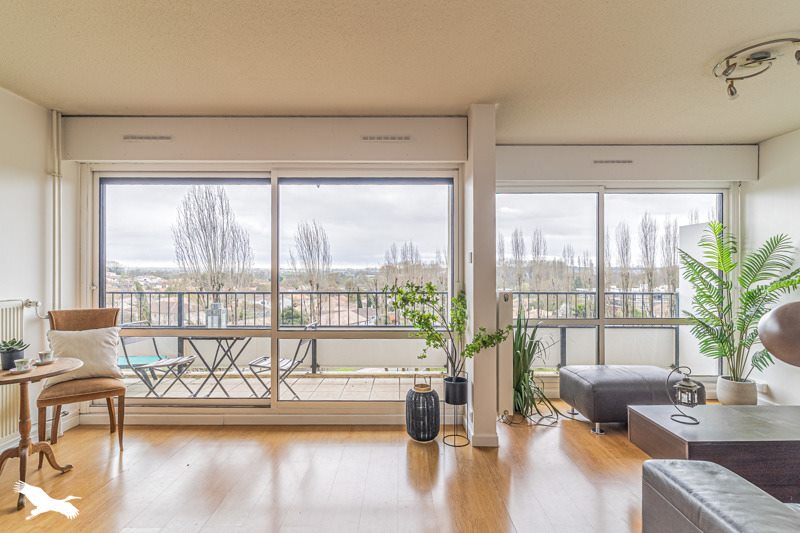 Vente Appartement BLANQUEFORT - 6 pièces -110 m² - (33290)