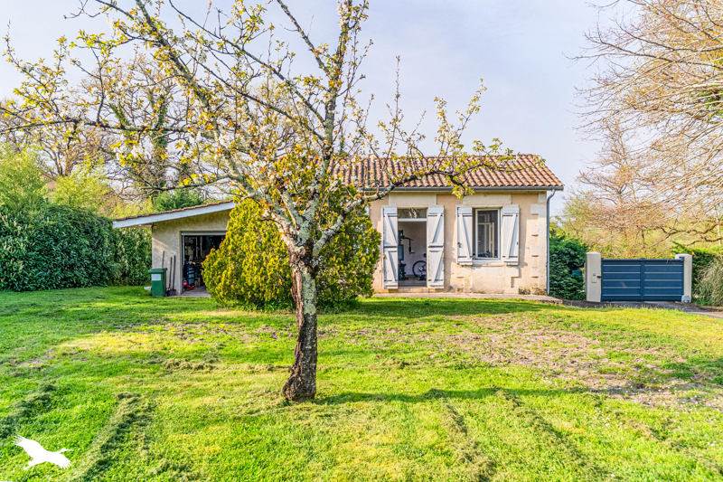 Vente Maison PAREMPUYRE - 1 pièce -46 m² - (33290)