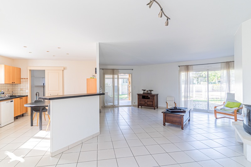 Vente Maison BLANQUEFORT - 6 pièces -138 m² - (33290)