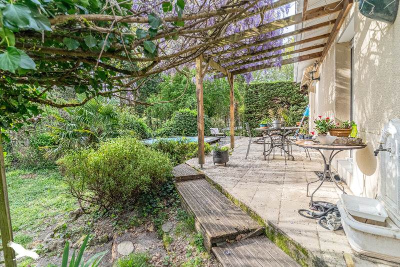 Vente Maison BLANQUEFORT - 6 pièces -126 m² - (33290)