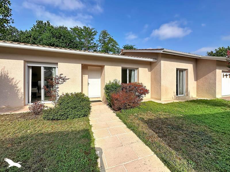 Vente Maison BLANQUEFORT - 6 pièces -135 m² - (33290)