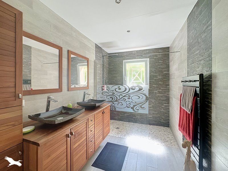 Vente Maison BLANQUEFORT - 6 pièces -135 m² - (33290)