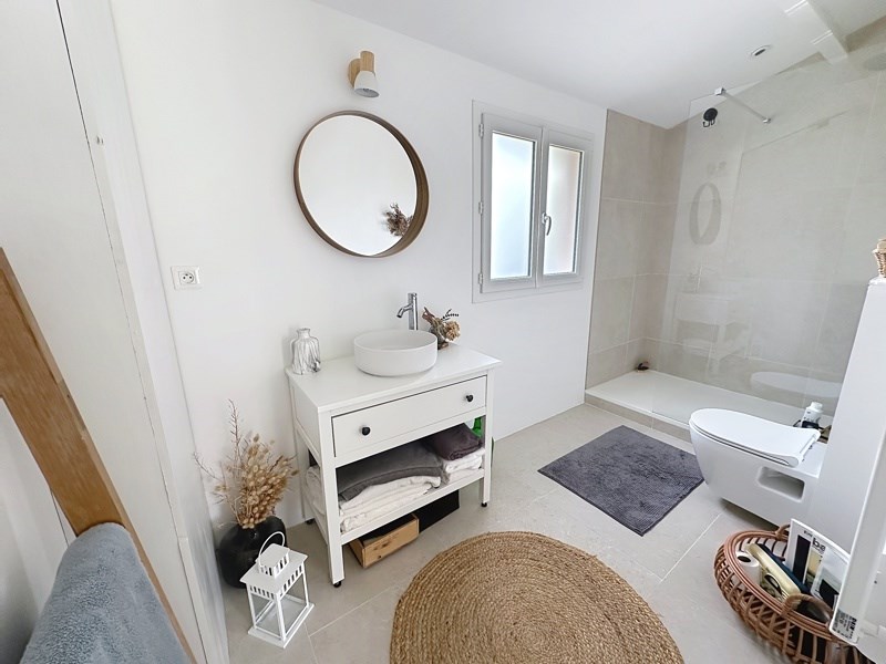 Vente Maison PAREMPUYRE - 6 pièces -125 m² - (33290)