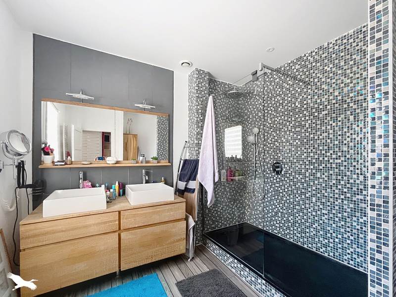 Vente Maison LUDON MEDOC - 6 pièces -217 m² - (33290)