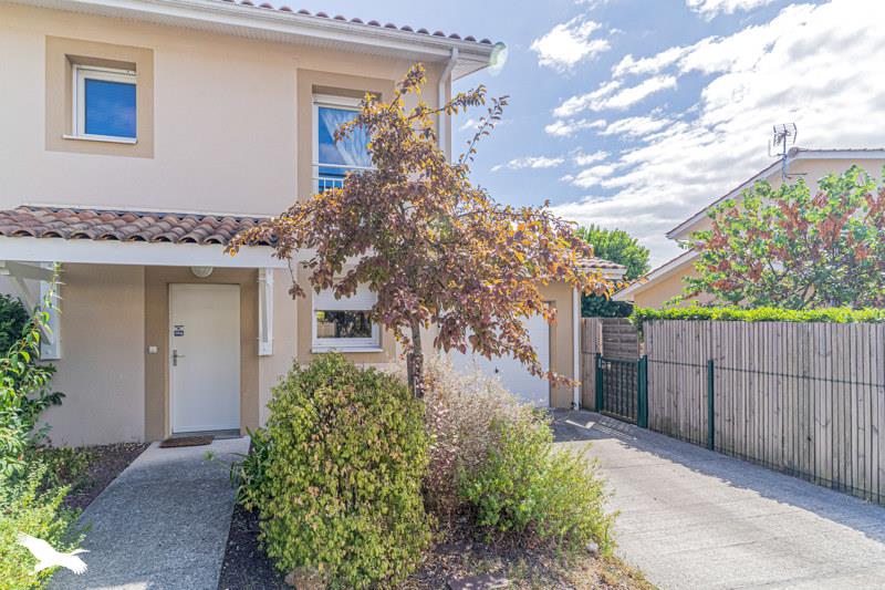 Vente Maison PAREMPUYRE - 5 pièces -82 m² - (33290)