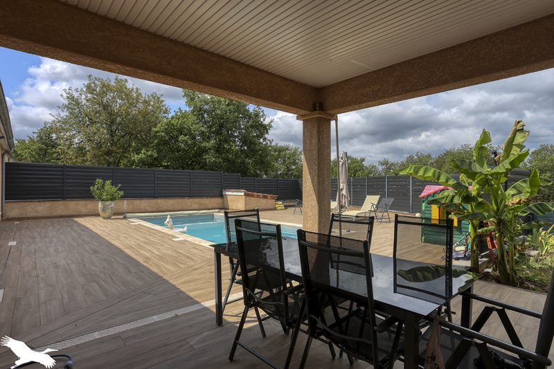 Vente Maison LACHAPELLE AUZAC - 8 pièces -197 m² - (46200)