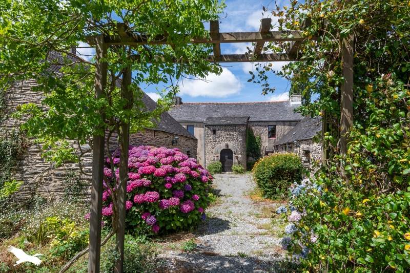Vente Maison PLOUDIRY - 10 pièces -315 m² - (29800)