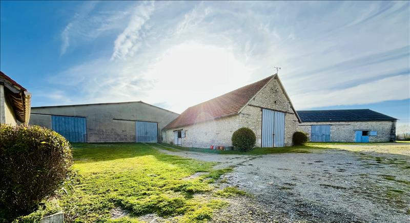 Vente Maison MONTFAUCON - 5 pièces -164 m² - (46240)