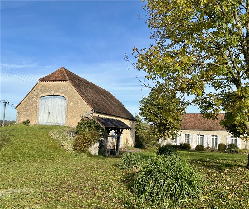 Vente Maison MONTFAUCON - 5 pièces -164 m² - (46240)