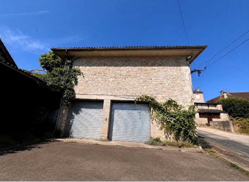 Vente Maison Gramat - 1 pièce -550 m² - (46500)