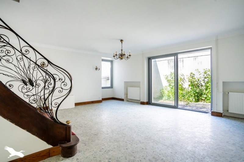 Vente Maison STE MAURE DE TOURAINE - 6 pièces -165 m² - (37800)