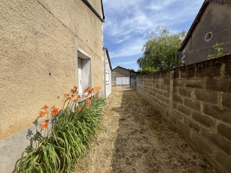 Vente Immeuble NOYANT DE TOURAINE - -  239 m² - (37800)