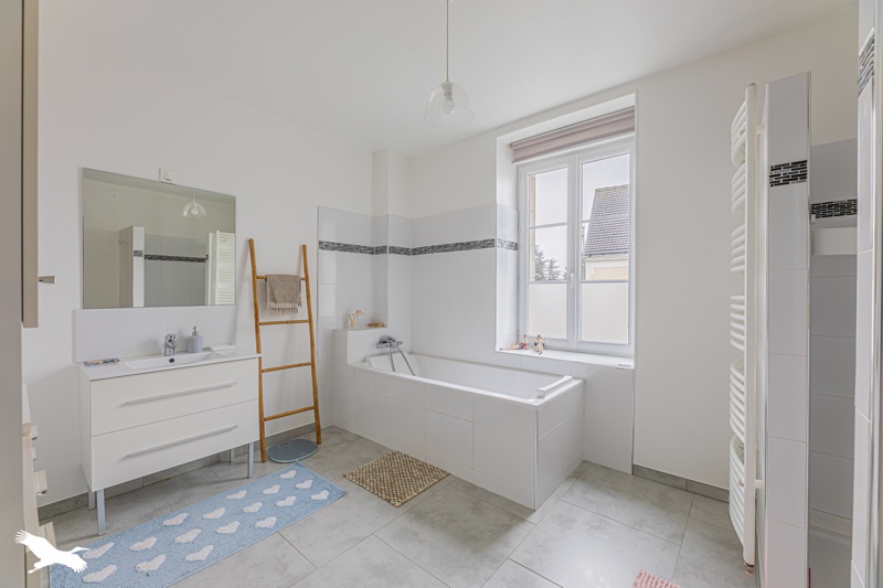 Vente Maison DANGE ST ROMAIN - 4 pièces -137 m² - (86220)