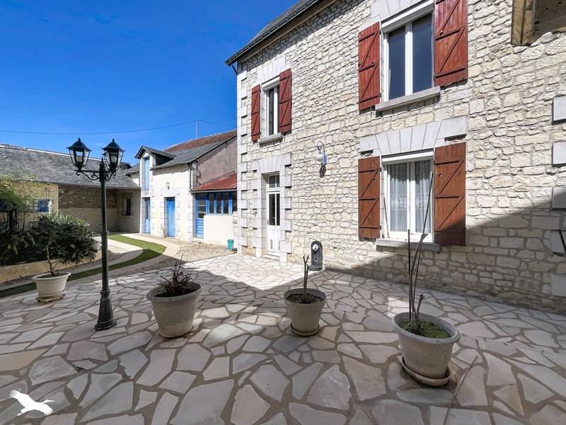 Vente Maison Sainte-Maure-de-Touraine - 6 pièces -160 m² - (37800)