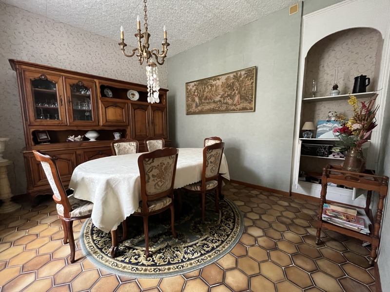 Vente Maison STE MAURE DE TOURAINE - 6 pièces -160 m² - (37800)