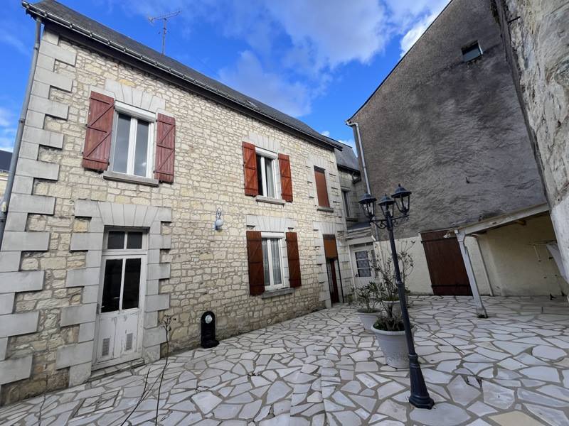 Vente Maison STE MAURE DE TOURAINE - 6 pièces -160 m² - (37800)