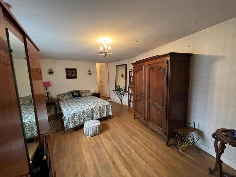 Vente Maison STE MAURE DE TOURAINE - 6 pièces -180 m² - (37800)