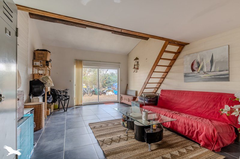 Vente Maison AMBARES ET LAGRAVE - 5 pièces -127 m² - (33440)