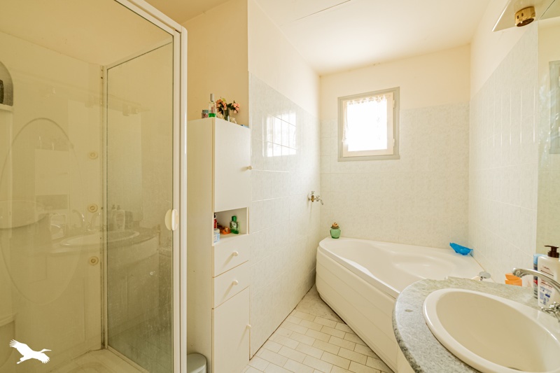 Vente Maison AMBARES ET LAGRAVE - 4 pièces -93 m² - (33440)