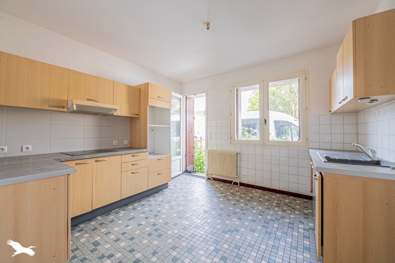 Vente Maison AMBARES ET LAGRAVE - 5 pièces -112 m² - (33440)