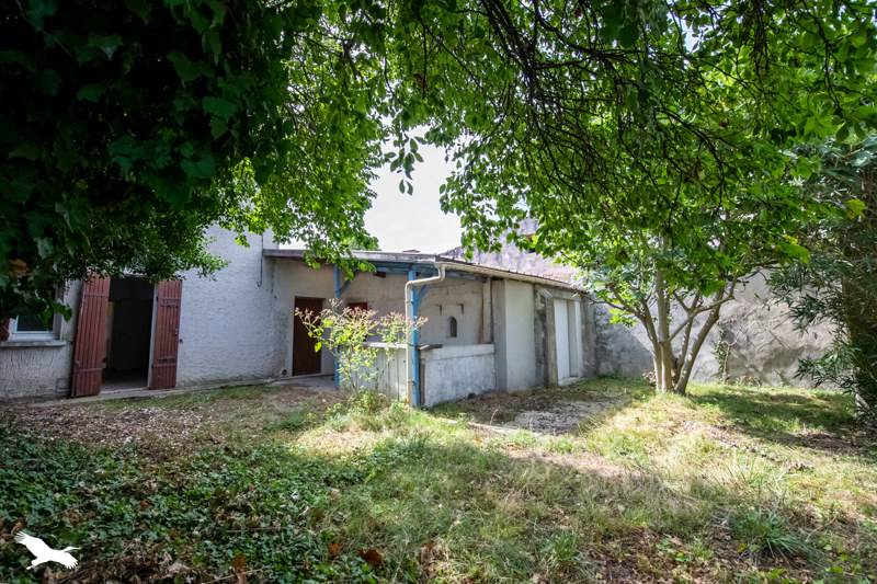 Vente Maison AMBARES ET LAGRAVE - 5 pièces -112 m² - (33440)