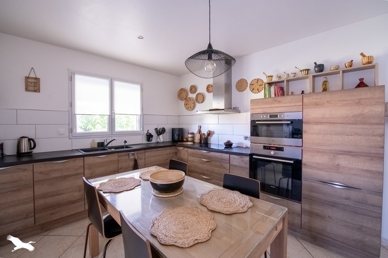 Vente Maison AMBARES ET LAGRAVE - 5 pièces -127 m² - (33440)