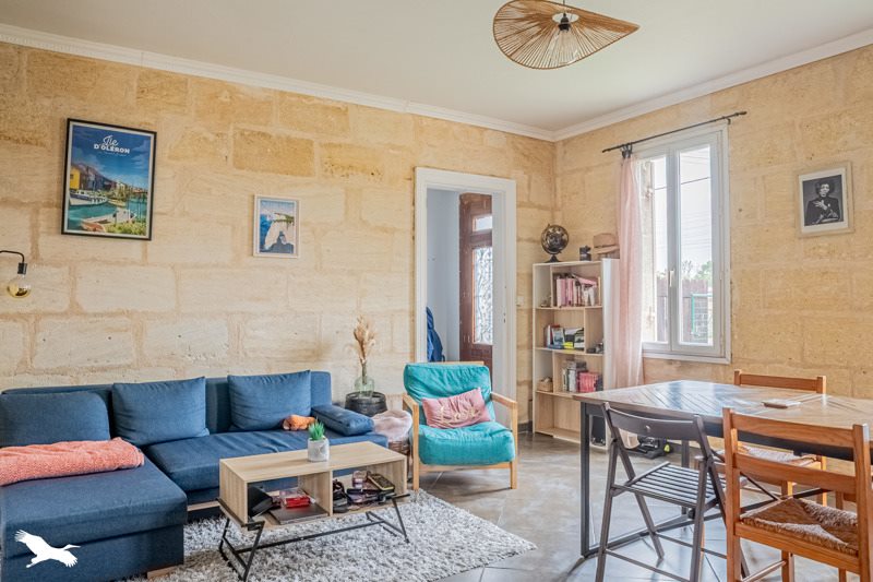Vente Maison AMBARES ET LAGRAVE - 4 pièces -82 m² - (33440)