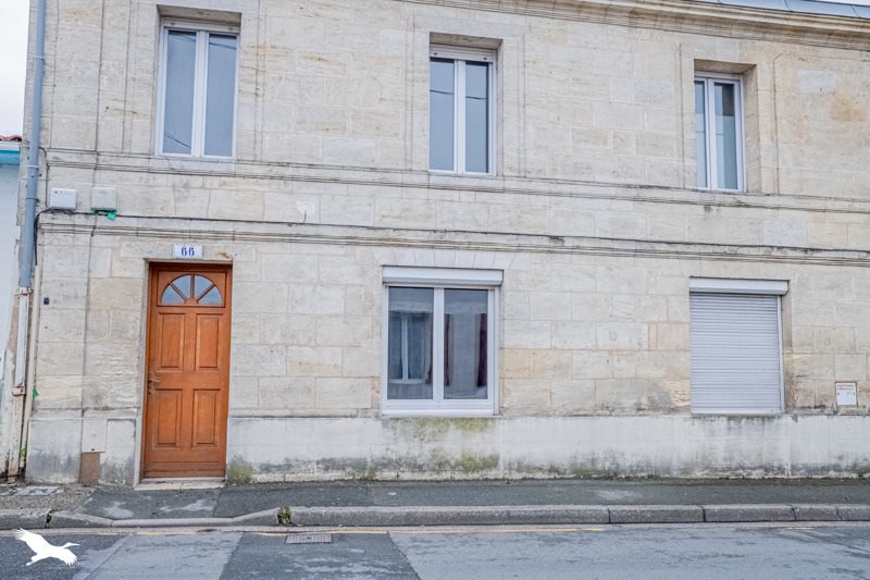 Vente Maison AMBARES ET LAGRAVE - 4 pièces -90 m² - (33440)