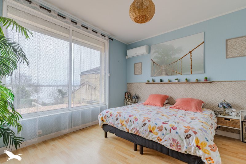 Vente Maison AMBES - 5 pièces -158 m² - (33810)