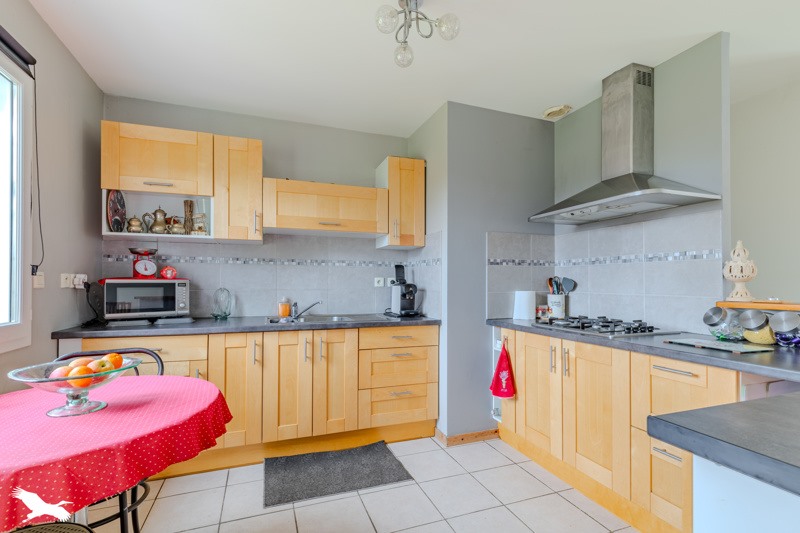 Vente Maison AMBARES ET LAGRAVE - 4 pièces -79 m² - (33440)