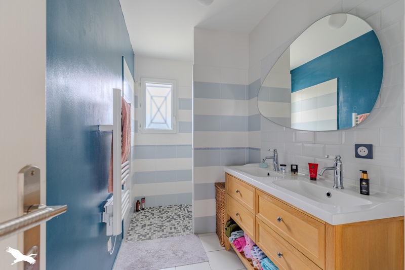 Vente Maison AMBARES ET LAGRAVE - 5 pièces -124 m² - (33440)