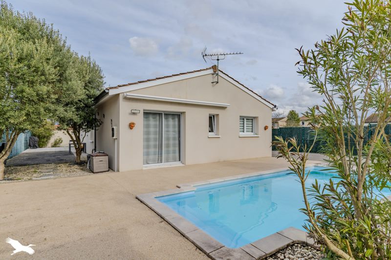 Vente Maison AMBARES ET LAGRAVE - 5 pièces -124 m² - (33440)