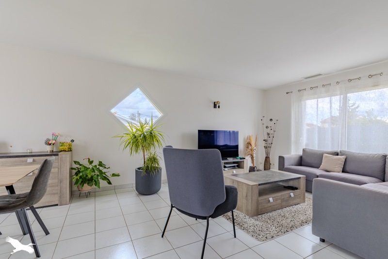 Vente Maison AMBARES ET LAGRAVE - 5 pièces -124 m² - (33440)